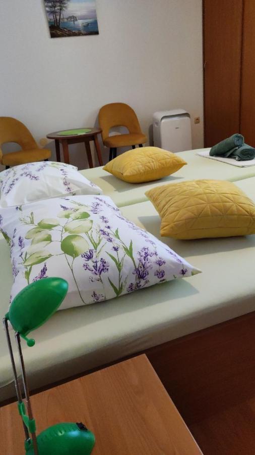 Guest House Vukusic Crikvenica Ngoại thất bức ảnh